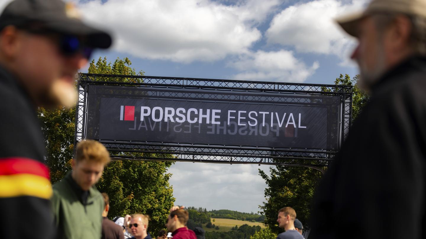 Porsche indgang på Jyllandsringen 